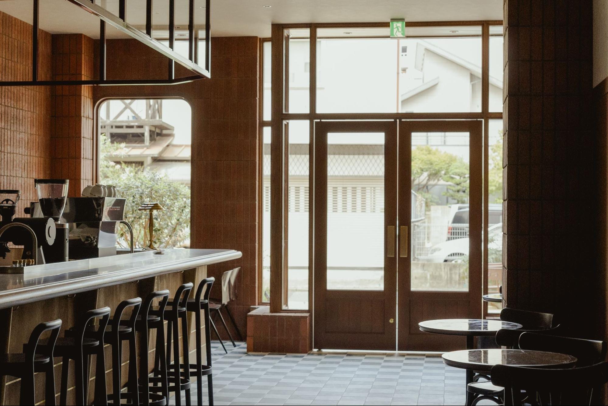 NID CAFE の店内